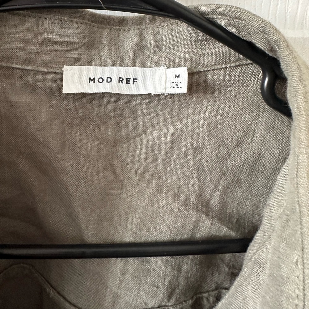 Mod Ref Linen Short Sleeve Button Up - Picture 3 of 12